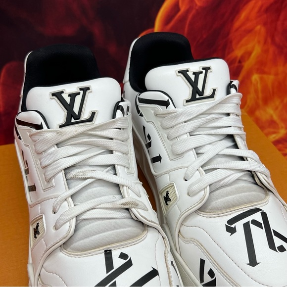 Louis Vuitton trainer low LV size 9.5/11 mens - Picture 6 of 11